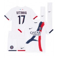 Maglia Calcio Paris Saint-Germain Vitinha #17 Seconda Divisa Bambino 2024-25 Manica Corta (+ pantaloncini)